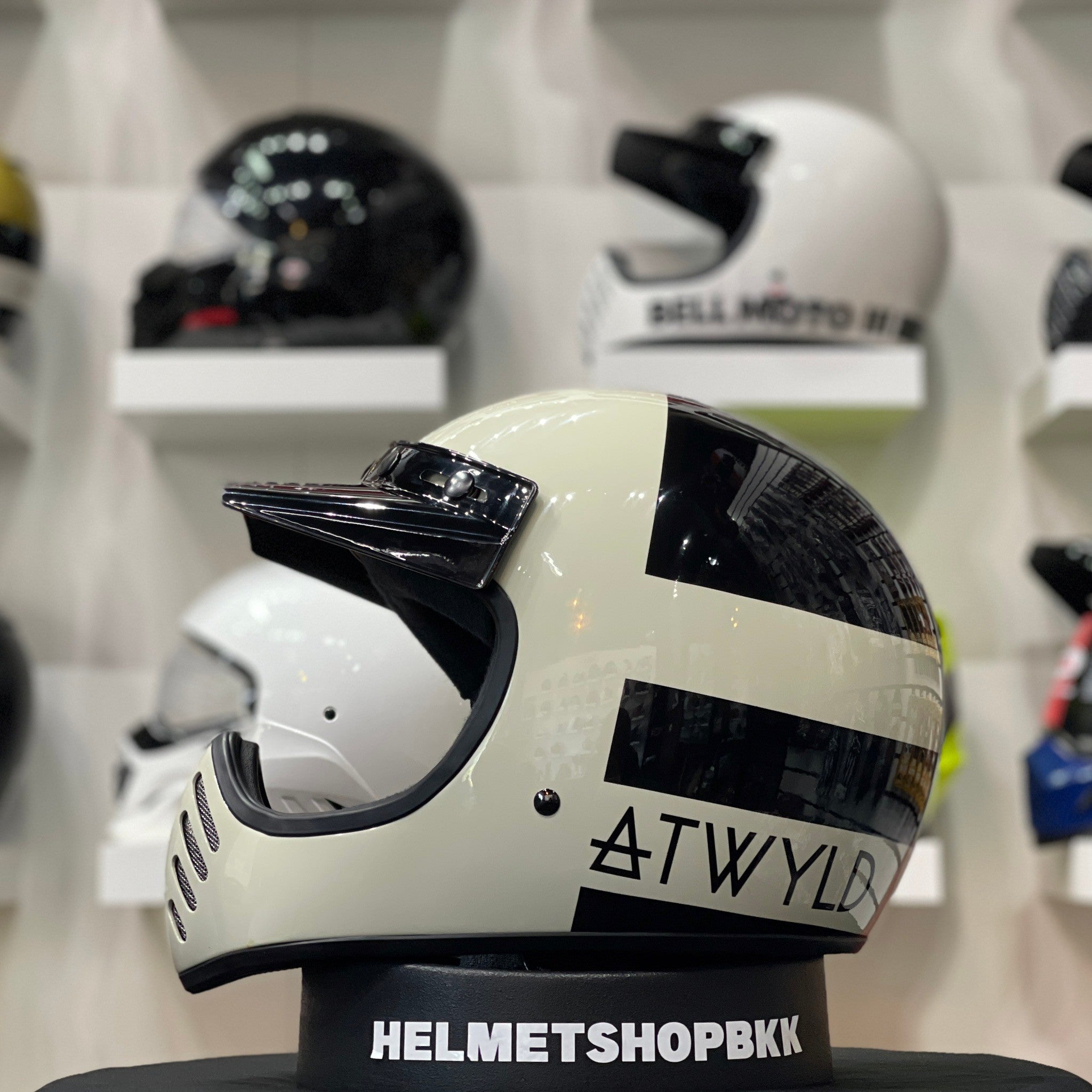 BELL Moto-3 × Atwyld Orbit（Mサイズ）ヘルメット BELL MOTO3 Bell